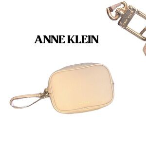 ANNE KLEIN Wristlet